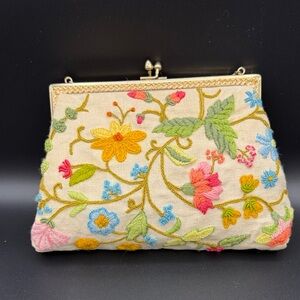 Floral Embroidered Clutch